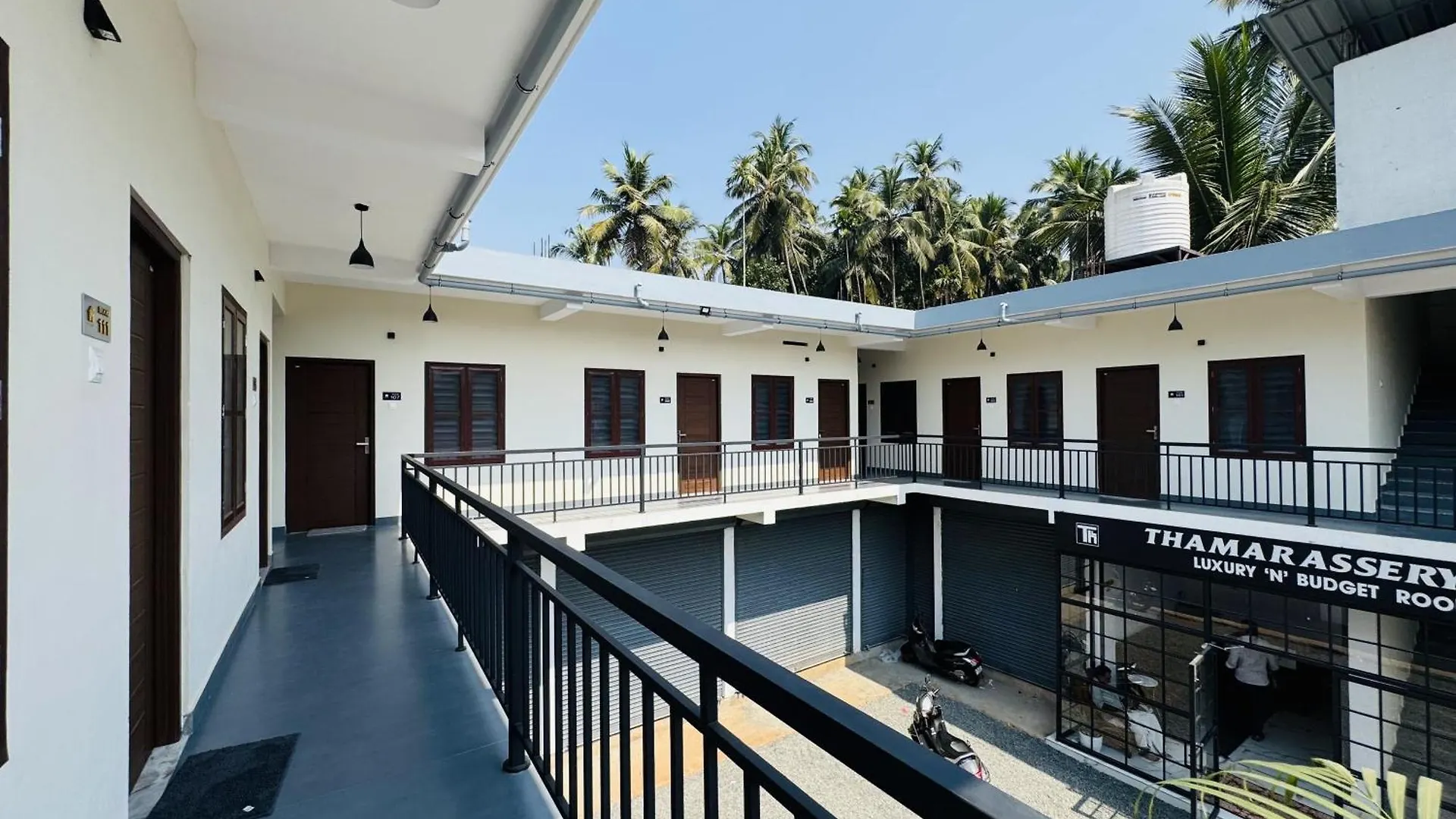 Хостел Thamarassery Inn Luxury And Budget Rooms