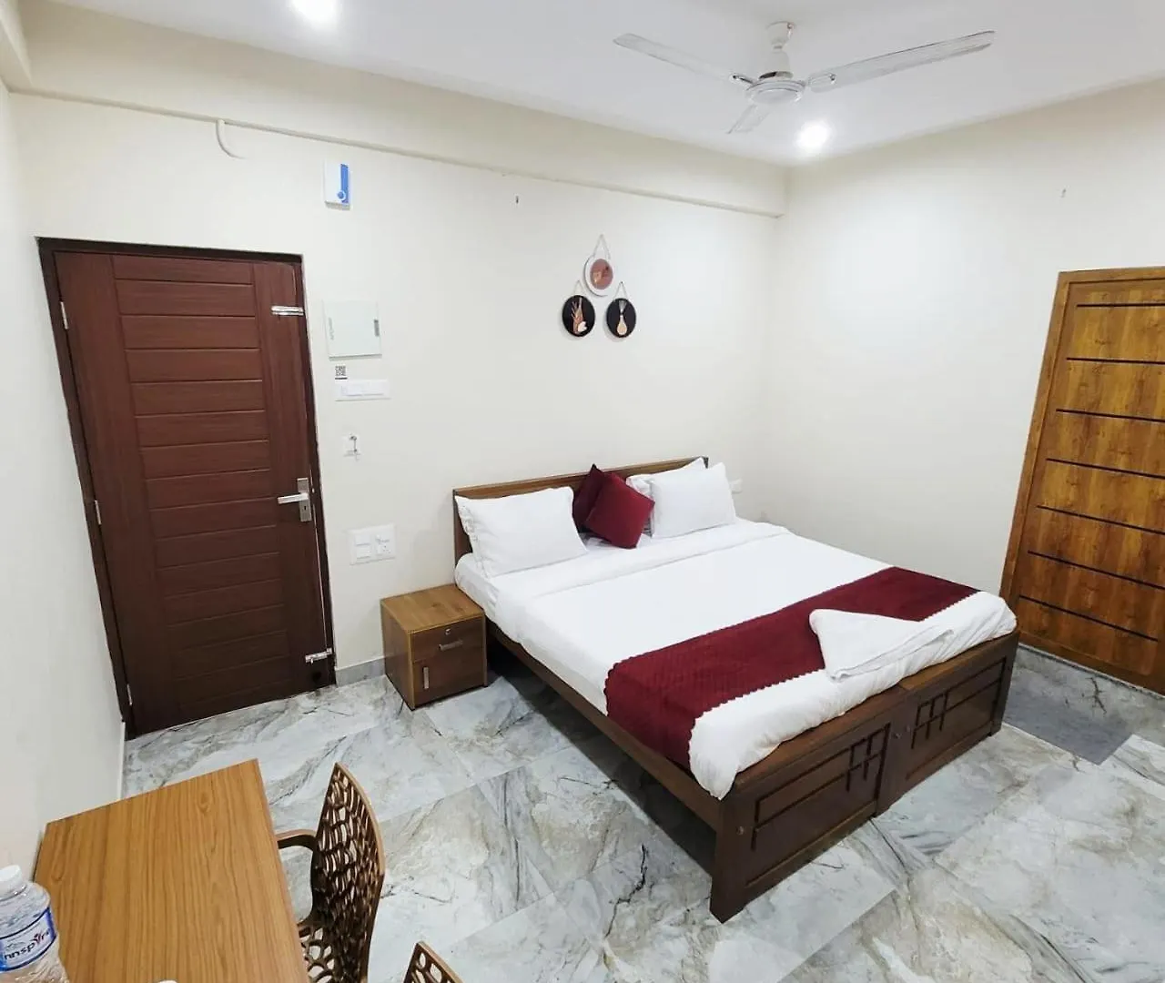 Thamarassery Inn Luxury And Budget Rooms